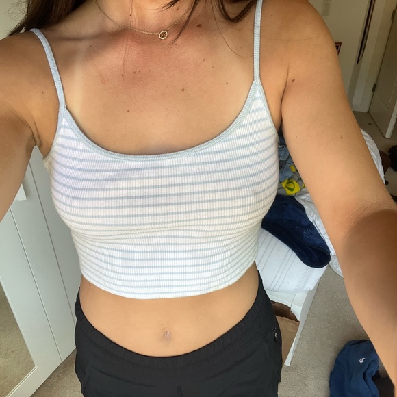 Brandy Melville Tops - Brandy Melville tank